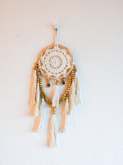 Hæklet ophæng m. perler og kvaste langfra