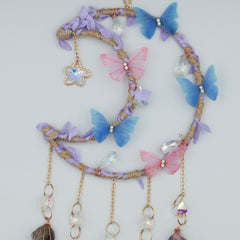 Ophæng med sommerfugle og krystaller