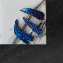 Aura titanium behandlet kyanit - 5-7 cm