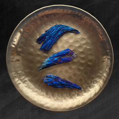 Aura titanium behandlet kyanit - 5-7 cm