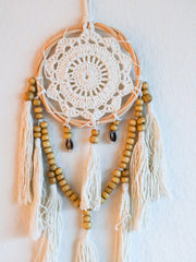 Hæklet ophæng m. perler og kvaste