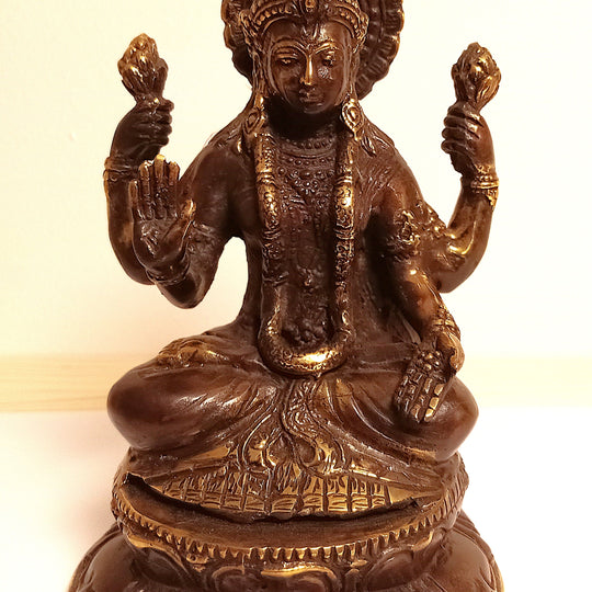 Lakshmi - MESSING