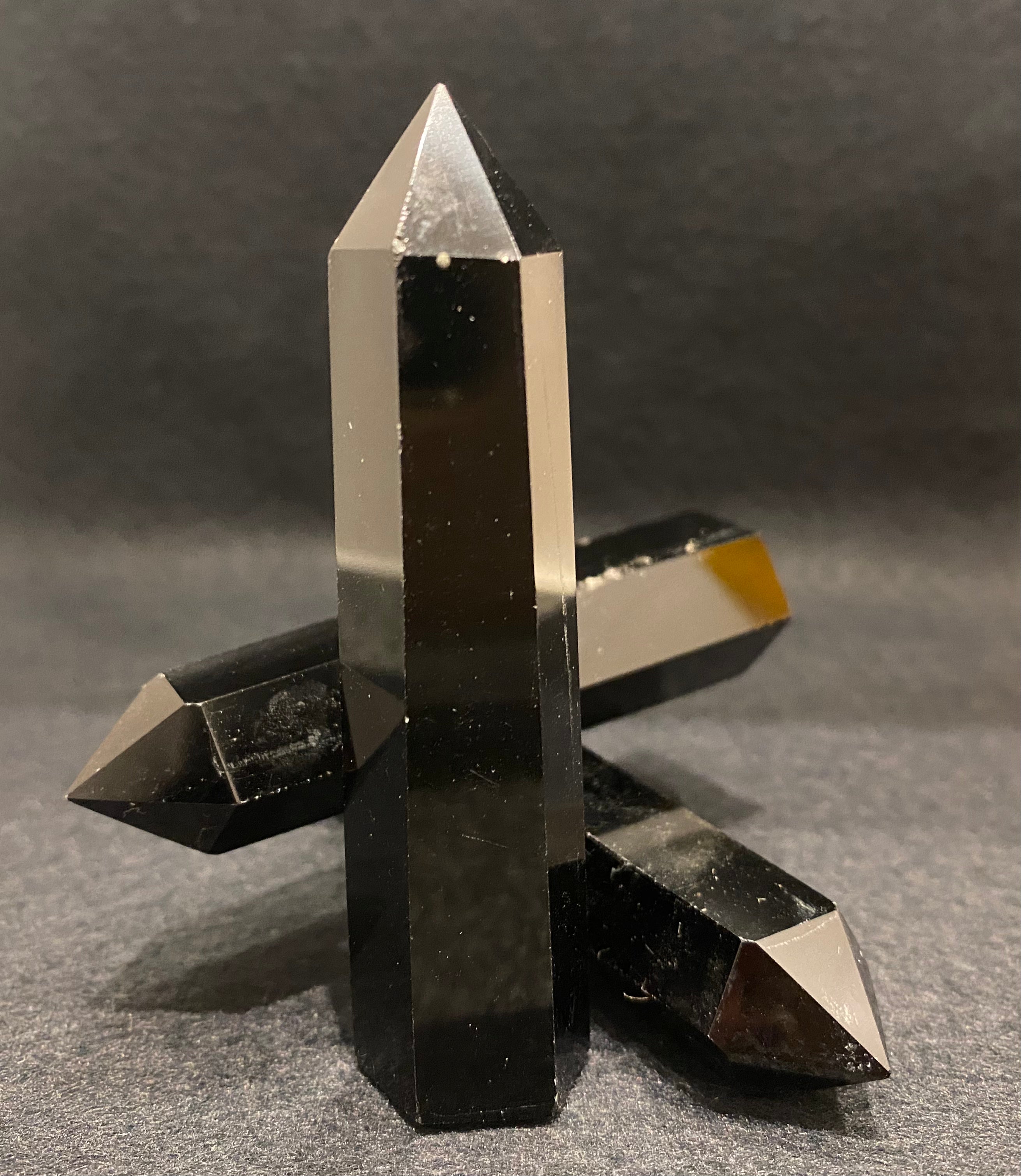 Obsidian tårn ca 8 cm